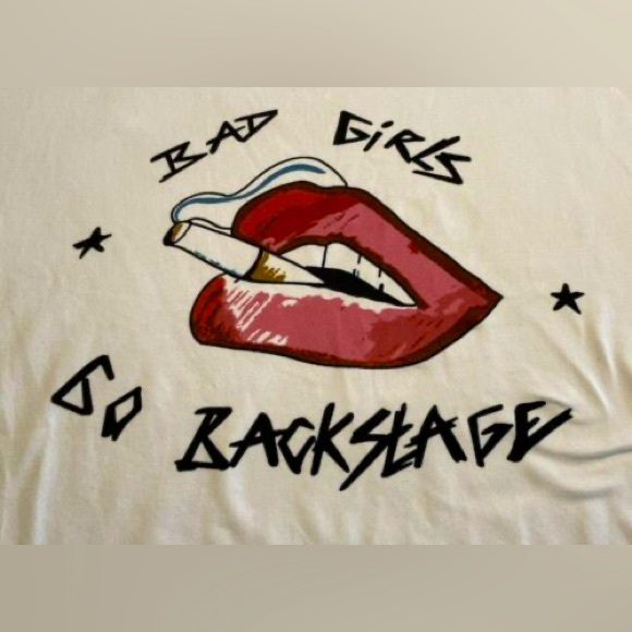 NWOT Ivory Bad Girls Go Backstage T-Shirt - Picture 3 of 4